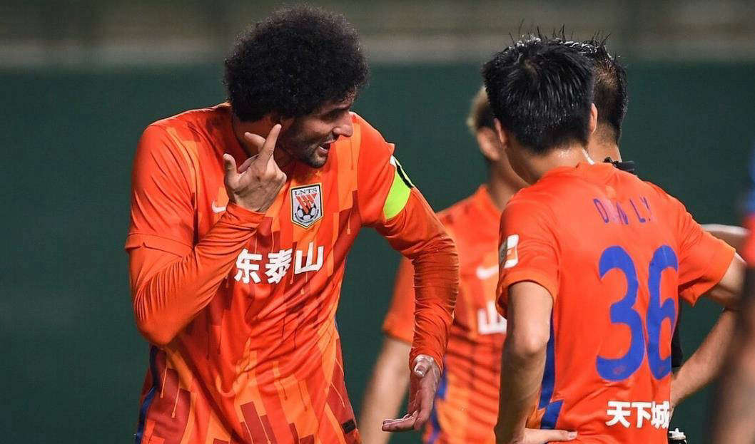 包含新晋先锋：最值得关注的青训出品球员的词条