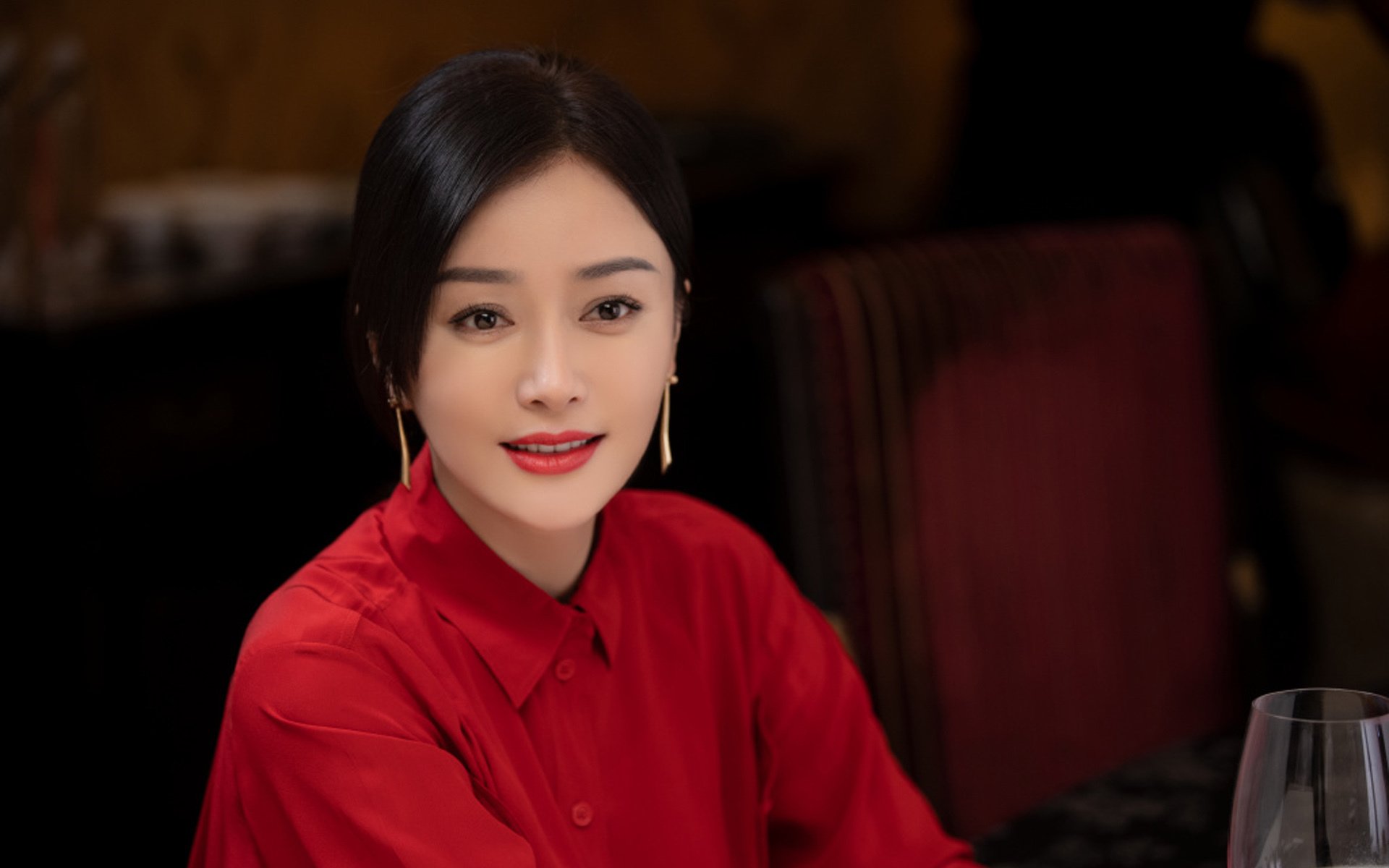 爱游戏中国官方网站平台-德甲球员在高压攻防转换中情绪干扰水平与控球质量的关系