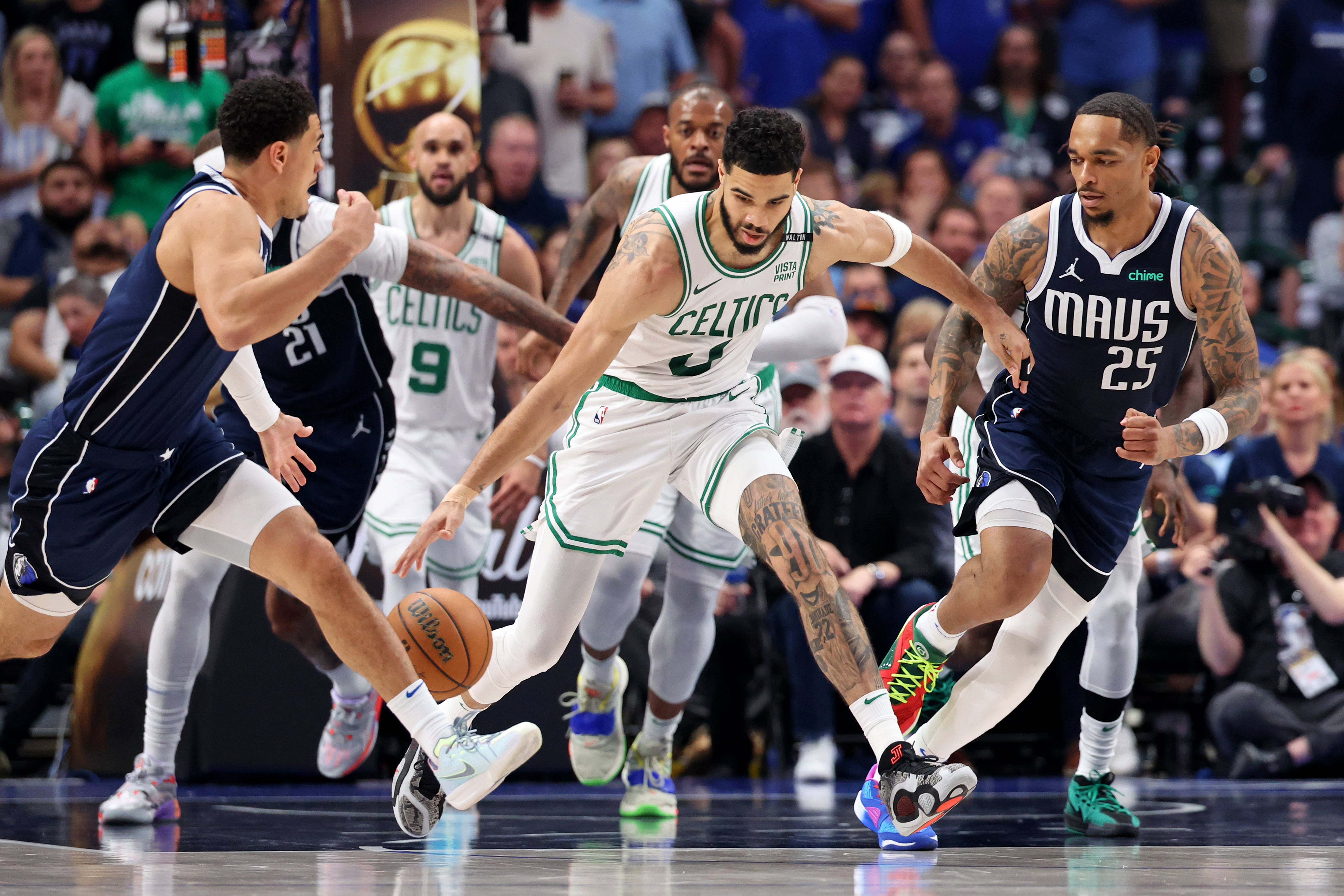 爱游戏体育：NBA联盟公布新赛季最佳教练候选名单：马祖拉在列的简单介绍